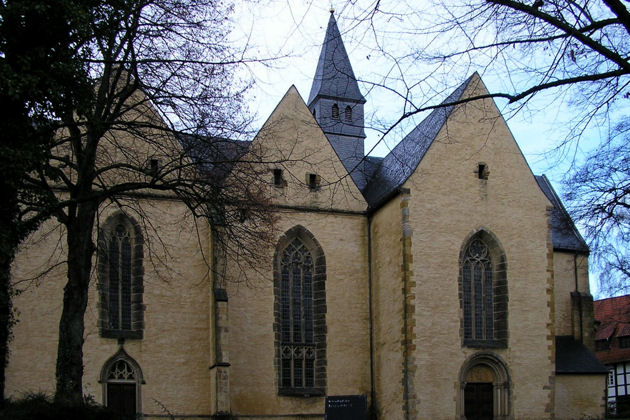 Zu den Sehenswürdigkeiten von Enger zählt die Stiftskirche.