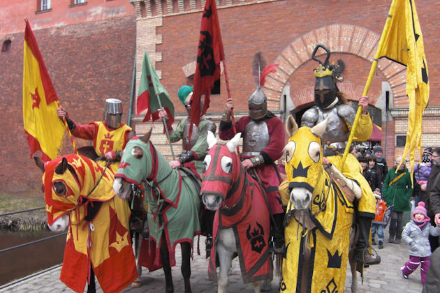 Von Karsamstag bis Ostermontag steigt auch 2024 wieder das Oster-Ritterfest auf der Zitadelle Spandau.